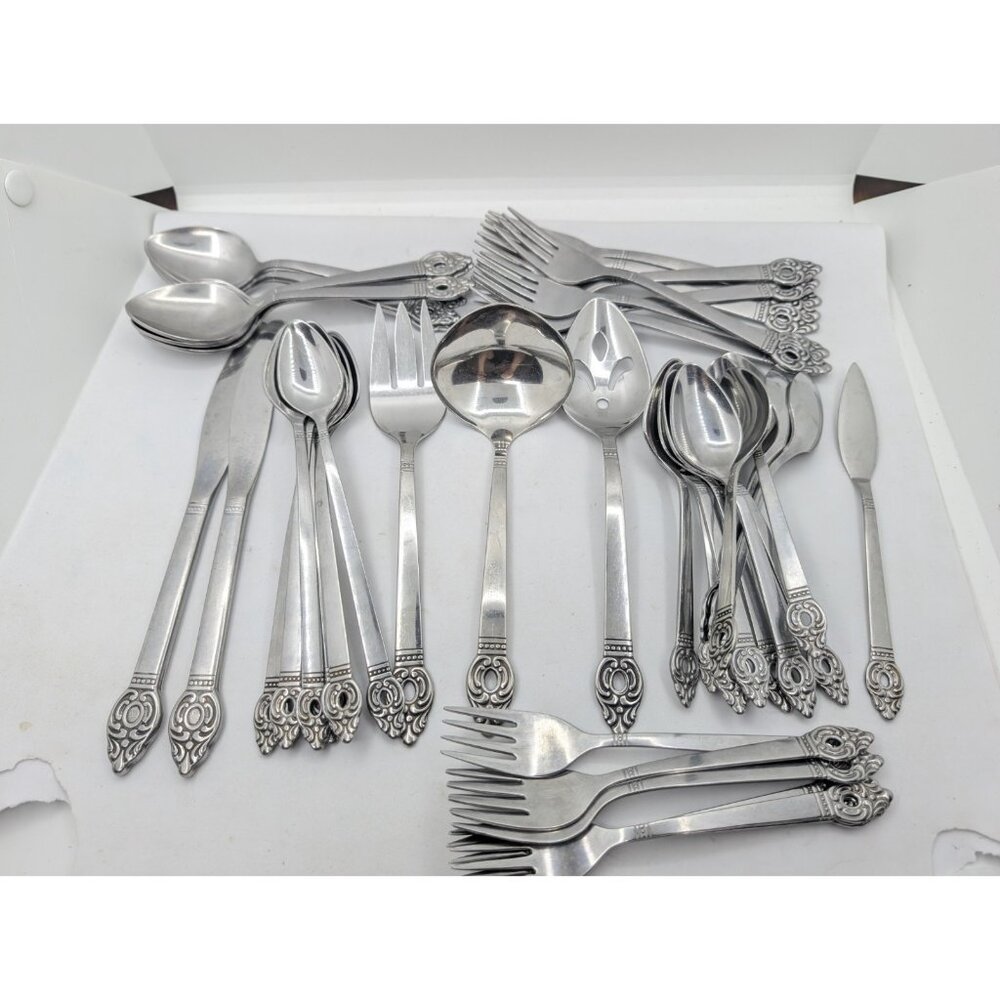 Vintage 53 Piece Set 1881 Rogers Danish Court Oneida LTD Stainless Flatware
